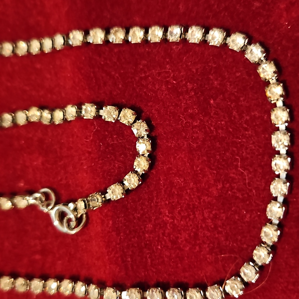 Vintage 28" Rhinestone Necklace - Picture 2 of 5
